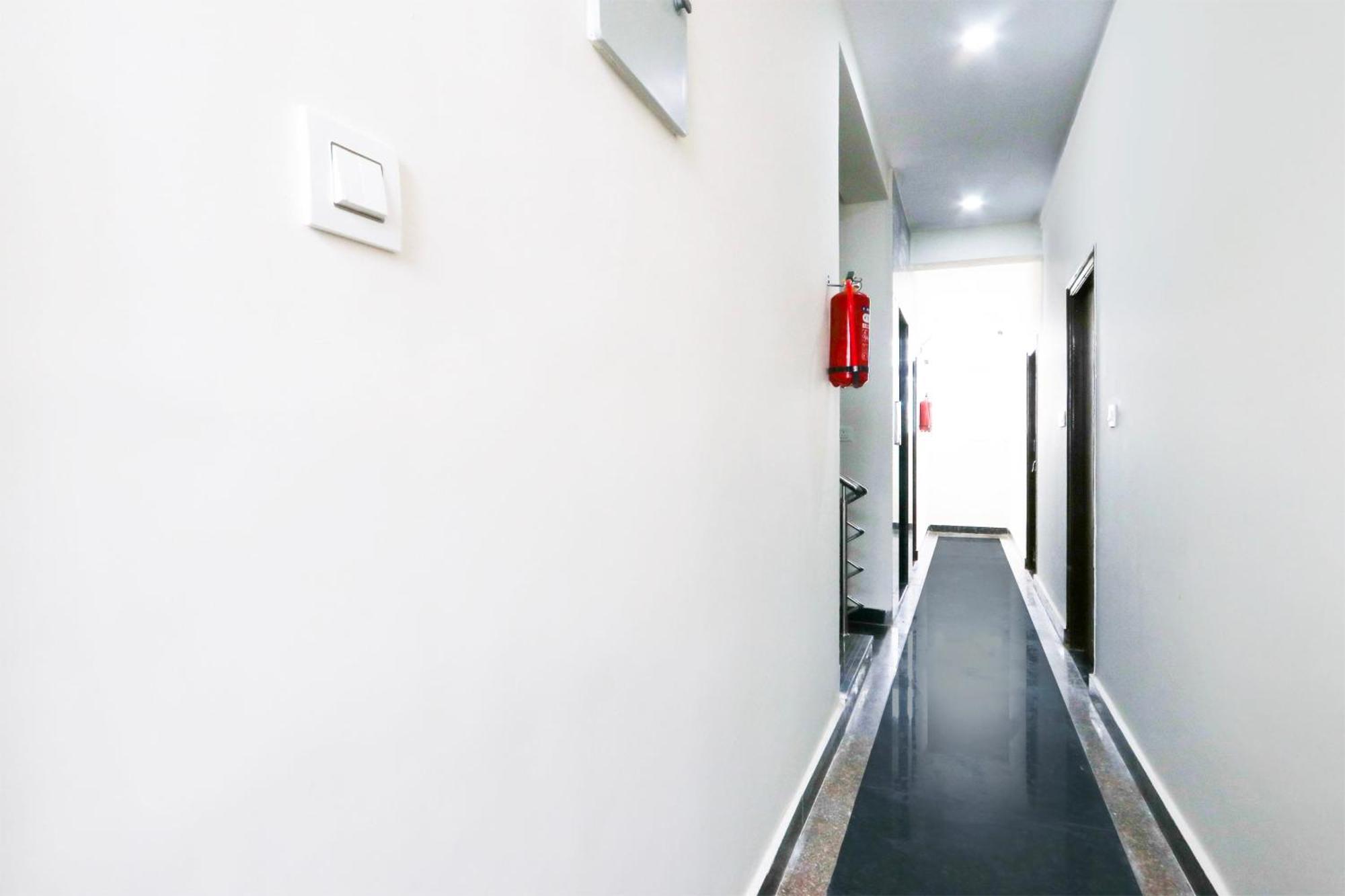 Super Hotel O Adibatla Near Tcs Ibrahimpatan Εξωτερικό φωτογραφία